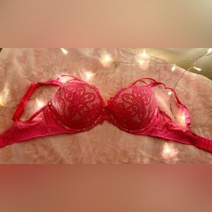 Pink strapy push up bra